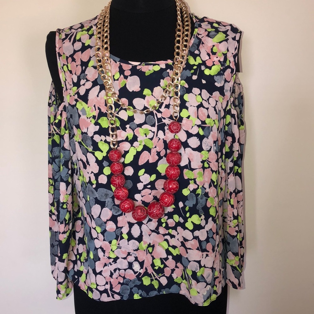 New BCBG skipper blouse top shirt L floral tunic